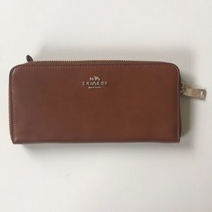 COACH accordion Zip Wallet